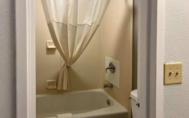 Motel 6 Montgomery, AL - Eastern Blvd.