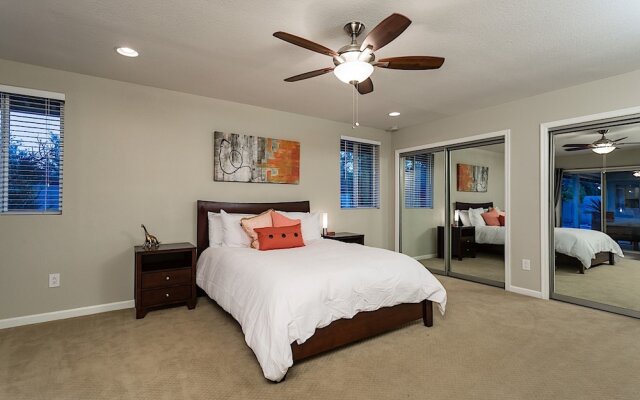 Soaking Up the Sun 3BR by Casago