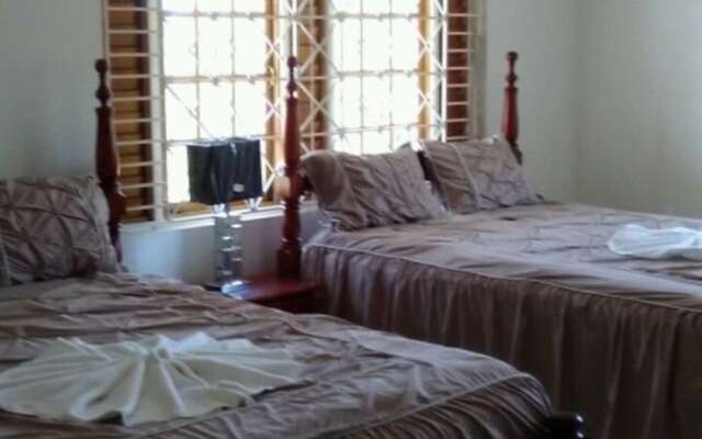 Rooms on the Ridge
