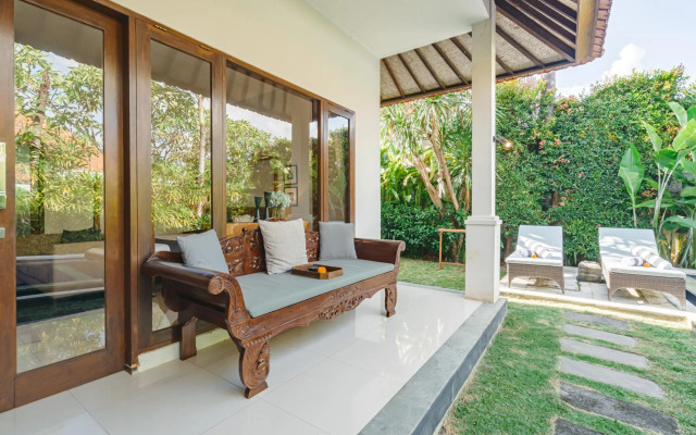5Min WALK TO Beach - PRIVATE POOL MAHAYANA VILLA