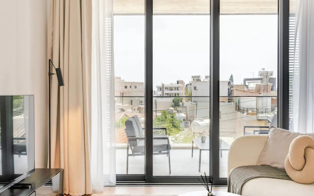 Yamas Urban Living Sequoia Residence