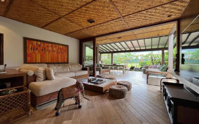 Casa Bali em Condomínio Maresias 150m do mar