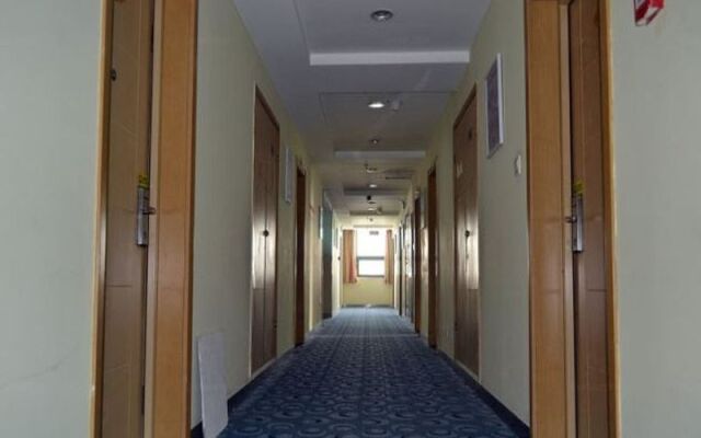7 Days Inn Zhengzhou Zhongzhou Avenue Zhengbian Road Branch