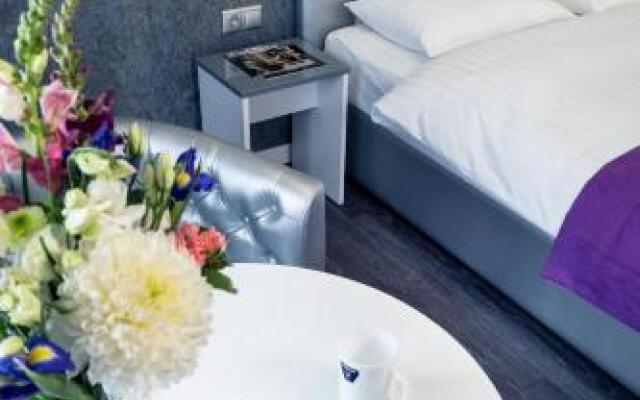 Flatlux Apartments in City Center Area