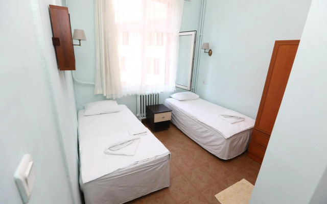 Yeni Hotel