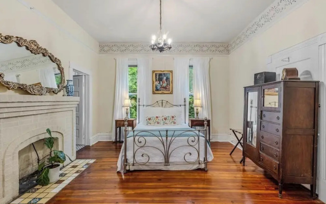 The Veranda Historic Inn