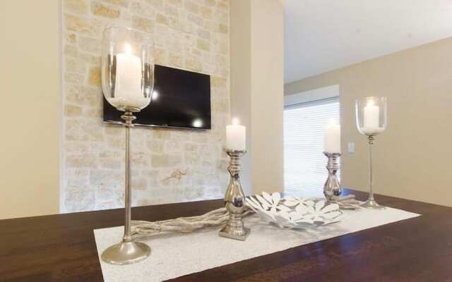 Luxury at Villa Cama - Your Dream Vacation Rental!