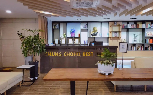 Chungchoho Best Hotel