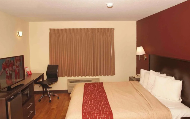 Red Roof Inn Osage Beach - Lake of the Ozarks