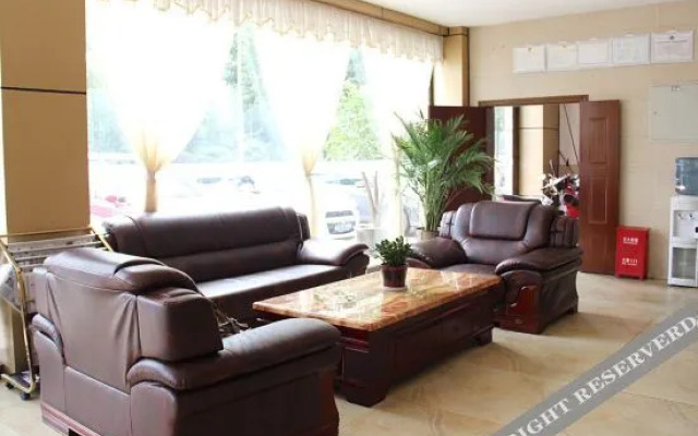 Yuge Chain Hotel (Wenjiang University Town)