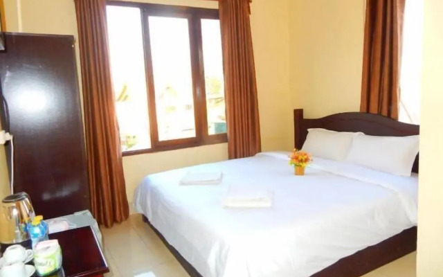 Vang Vieng Camellia Hotel