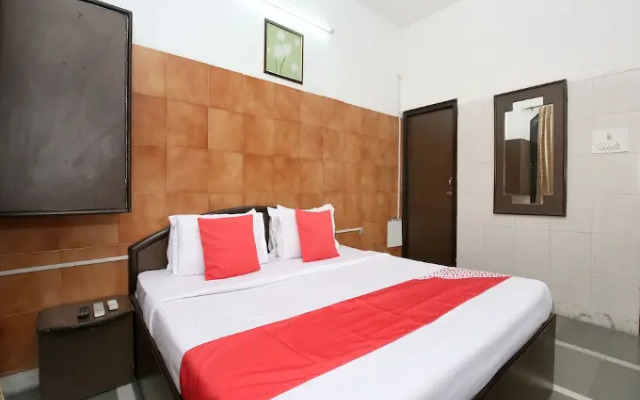 The Red Hotel