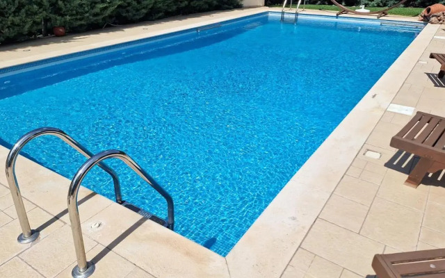 Kantza Private Pool Project, Near Metro, a 60sm Lux Pool for Your Use Only