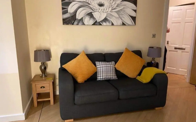 Beautiful 1-bed Apartment in Scarborough