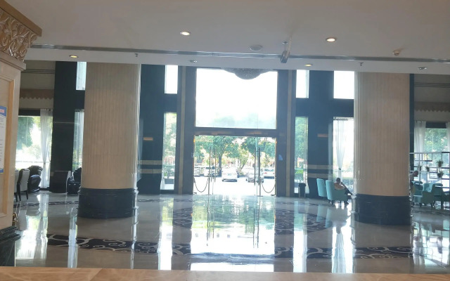 Xinjiang Hotel Heyuan
