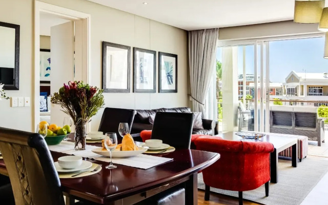 Simplistic Elegance at Altmore 203