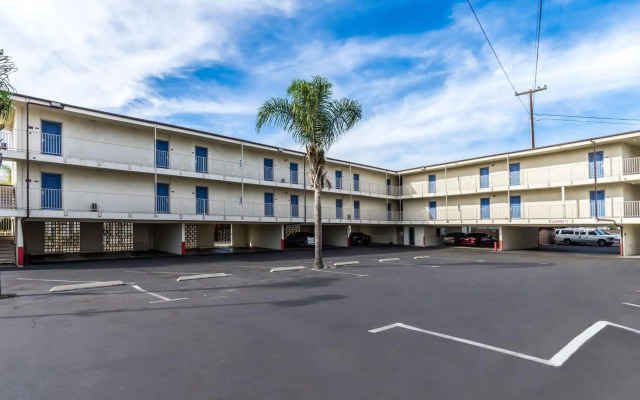 Pacific Inn