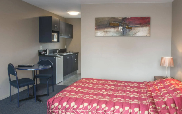 Phoenix Motel