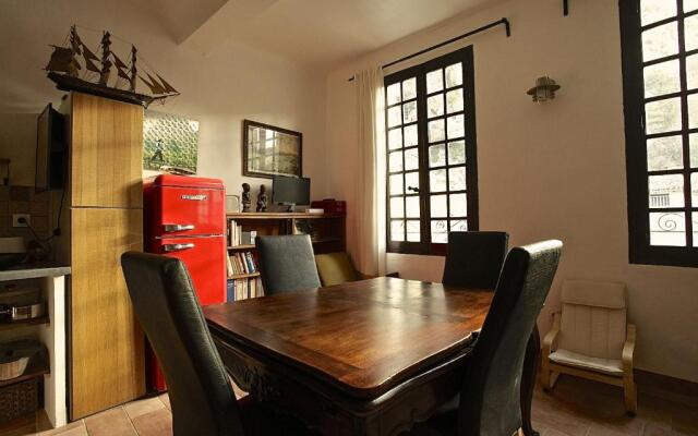 La Bonne Etoile - The Good Star