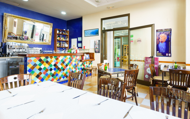 Hotel Almijara – Mares