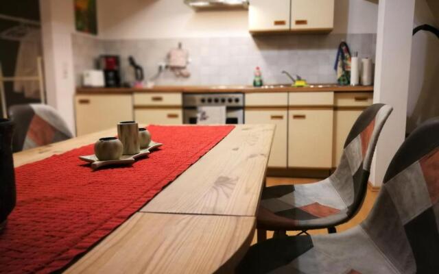 Attic Oelsnitz am Hegebach mit Netflix und Parkplatz Self Check-in