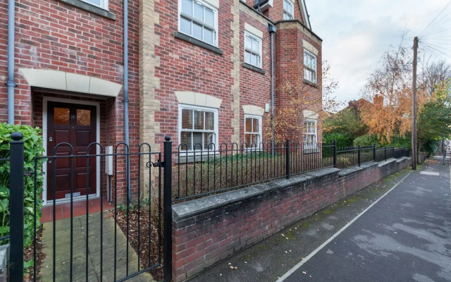 Roomspace Apartments -Sandfield Court