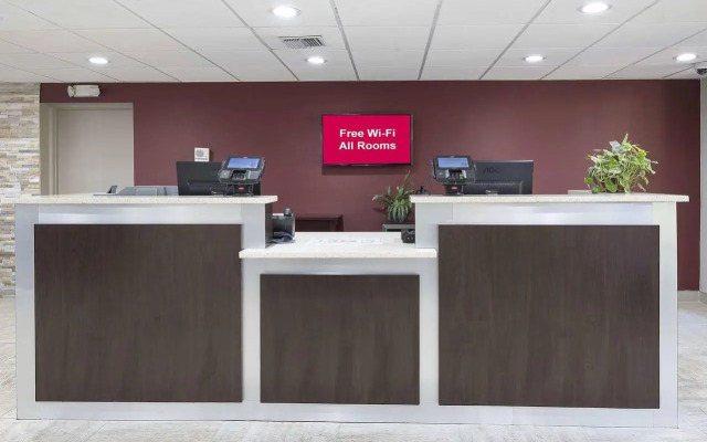 Red Roof Inn Tampa Bay - St Petersburg