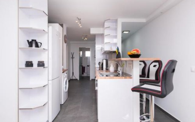 Two-Bedroom Apartment Diosa Tanit