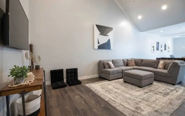 Twice Charmed 8 Bedroom Townhouse