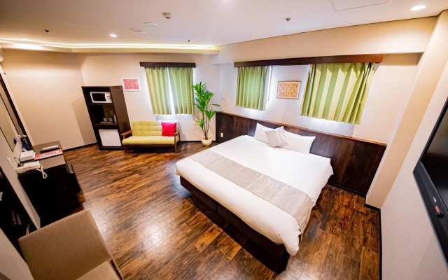 Rycom Crystal Hotel