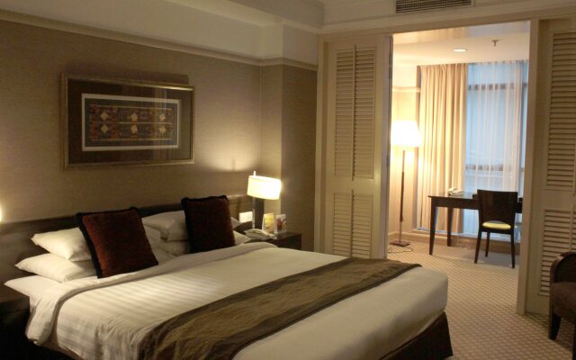 Pacific Regency Hotel Suites