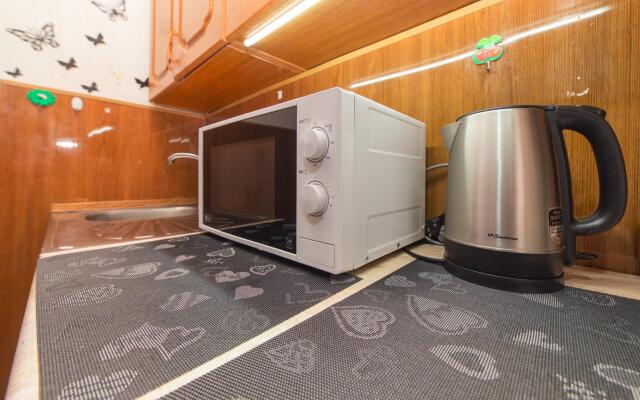 Ночник на улице Муравленко 35