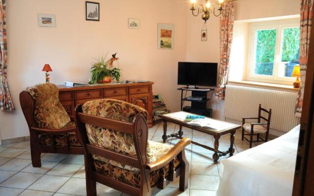 Au Pied du Chateau