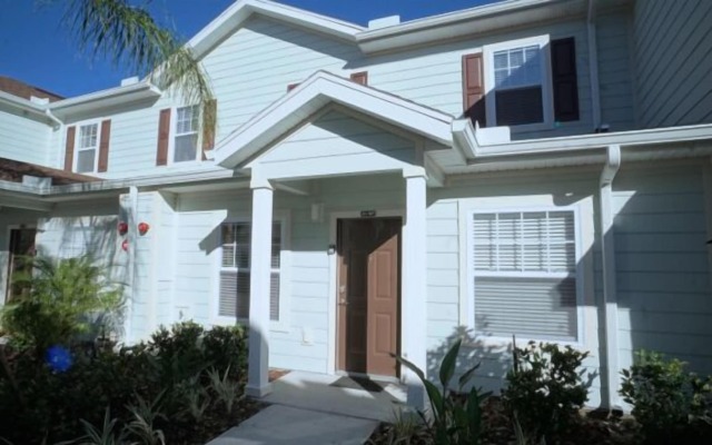 4 Bedrooms S / Lucaya Village Townhouse