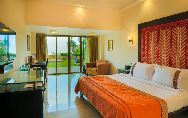 The Lalit Laxmi Vilas Palace