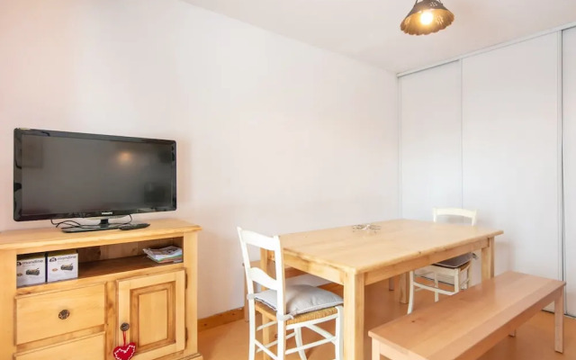 Apartment in French Alps With Pool Access