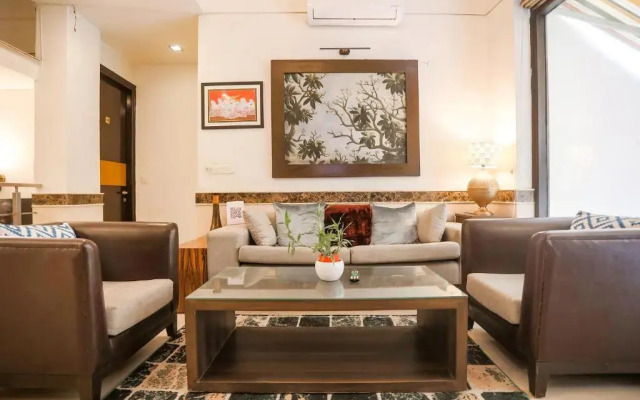FabHotel Rivlet Residency