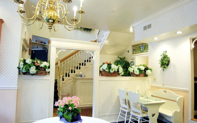 Best Western Grandma's Feather Bed