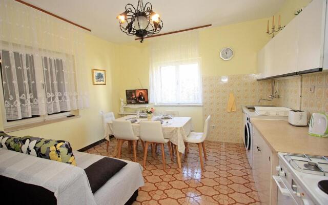 2 Bedrooms Apartment Margarita 4+2