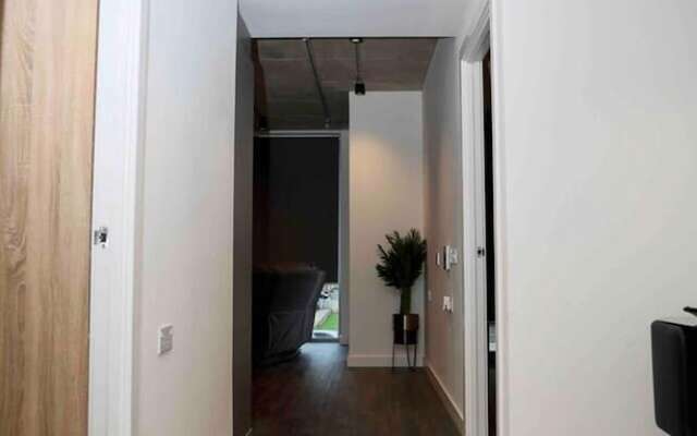 Charming 3-bed Apartment in London