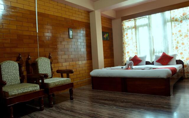 Hotel Oakridge