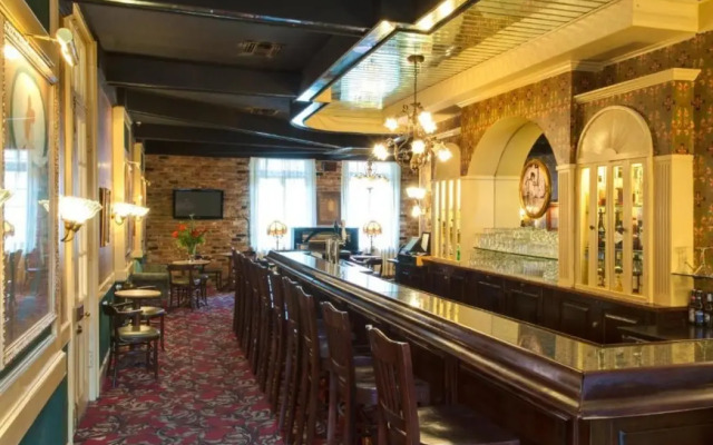 Dauphine Orleans Hotel