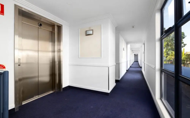 Asraport Motel