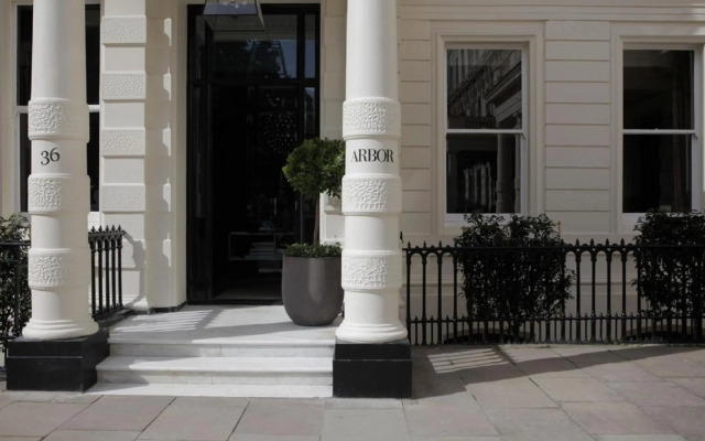 Signature Townhouse Hyde Park