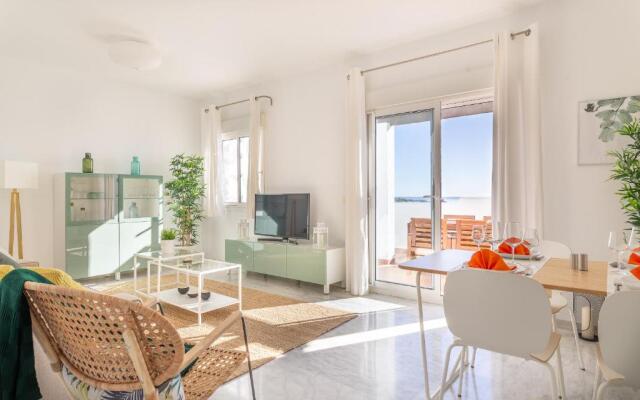 2266-Amazing newly furnished apt,on golf, sea view