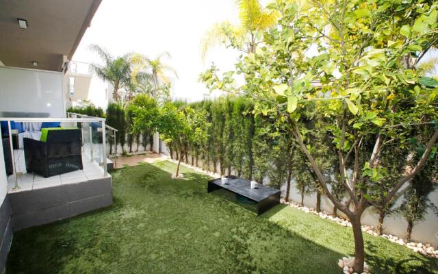 Fantastic Home with AC, pool and bbq