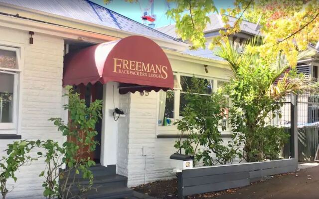 Freemans Backpackers Lodge - Hostel