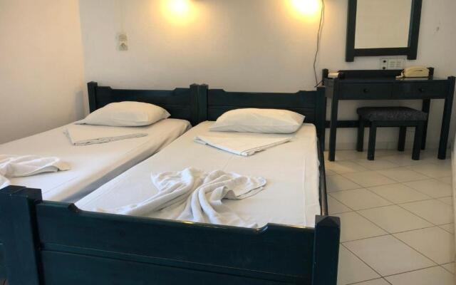 Apartment for 4 Near the Beach