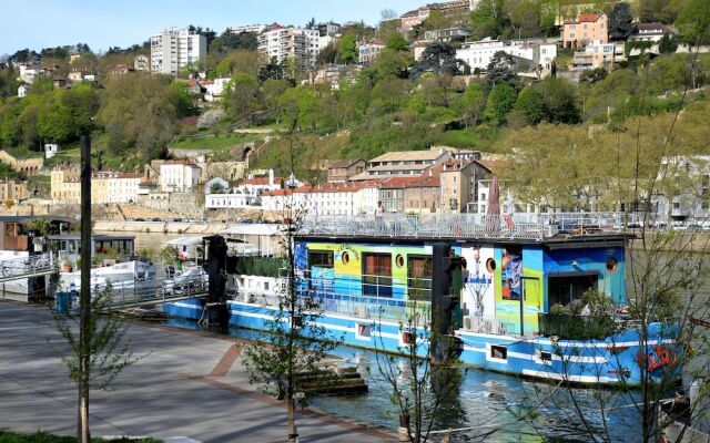 Studio Péniche Centre Lyon Insolite
