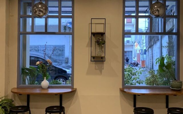 Achcha - MRT Itsaraphap Station